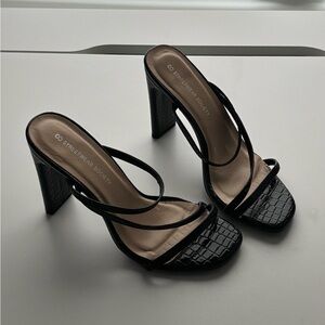 Streetwear Society Black Croc-Embossed Heels